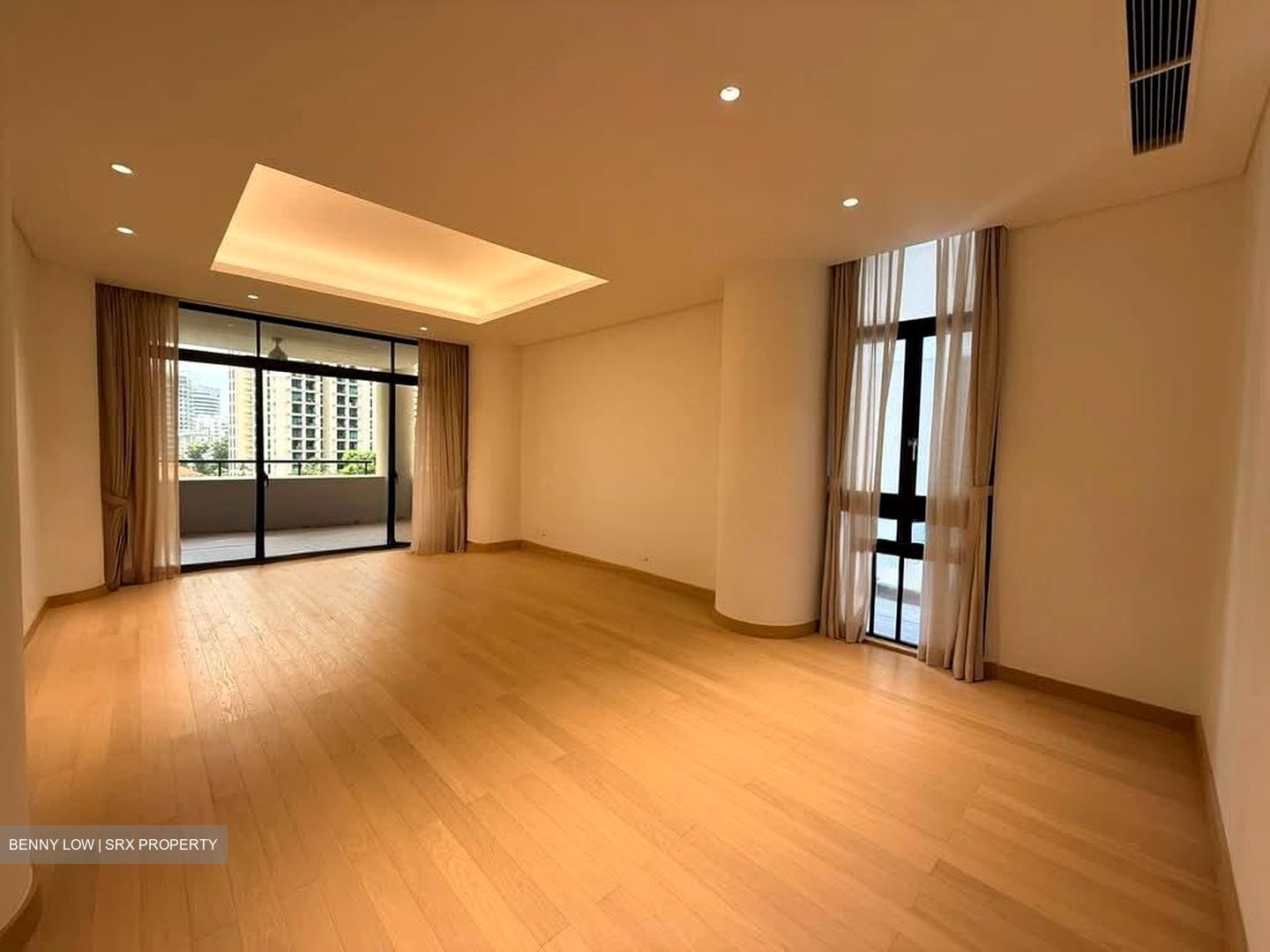The Colonnade (D10), Condominium #549558931